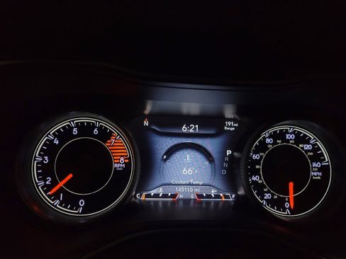 Used 2019 Jeep Cherokee Limited AWD/4WD image 23