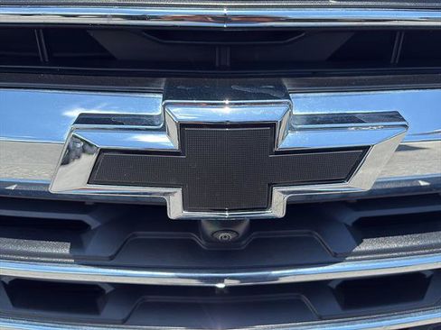 Used 2025 Chevrolet Traverse LT w/ Driver Confidence Package FWD image 11