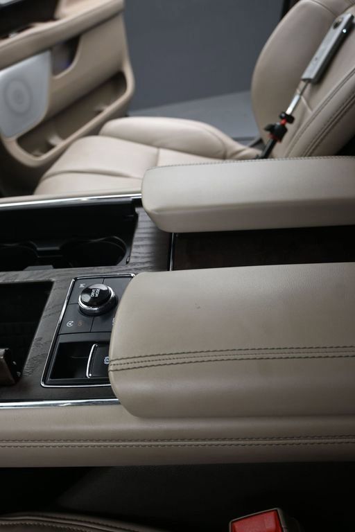 Used 2022 Lincoln Navigator L Reserve AWD/4WD image 26