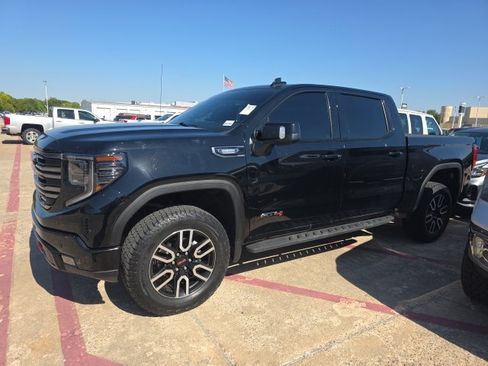 Used 2025 GMC Sierra 1500 AT4 w/ AT4 Premium Package AWD/4WD image 2