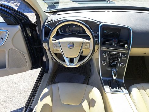 Used 2015 Volvo XC60 T5 Premier w/ Protection Package image 6