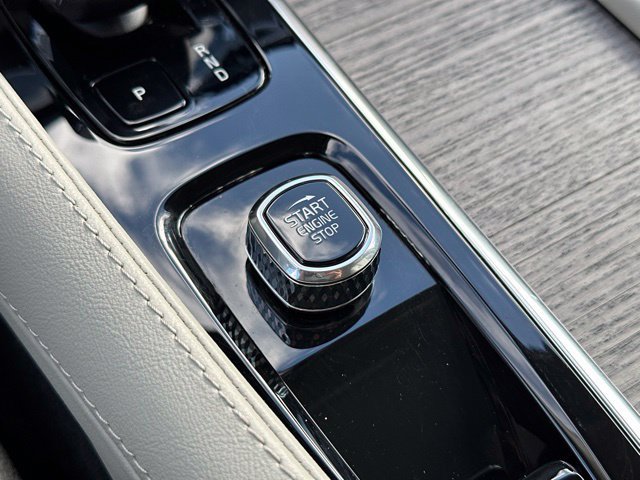 Certified 2023 Volvo XC90 B6 Core w/ Climate Package AWD/4WD image 30