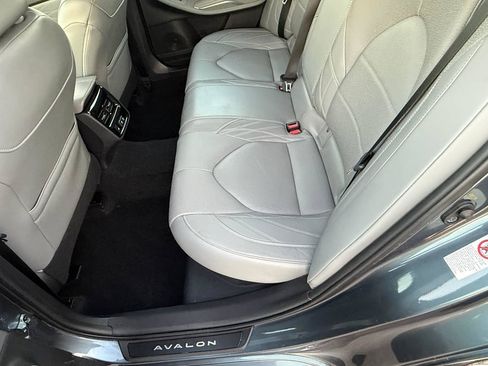Used 2019 Toyota Avalon Limited w/ Advanced Safety Package FWD image 39