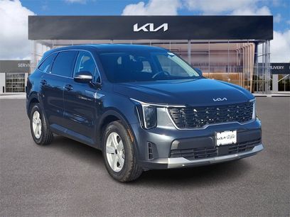 Used 2024 Kia Sorento LX