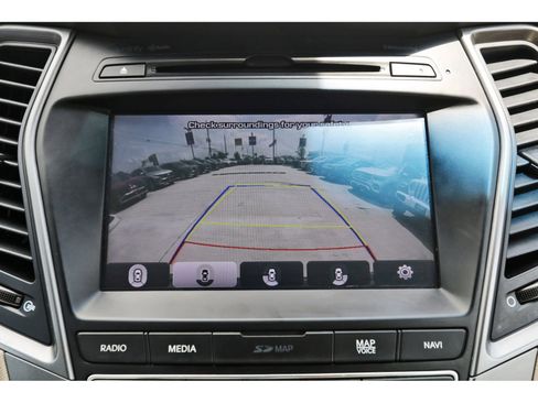 Used 2017 Hyundai Santa Fe Sport FWD image 27