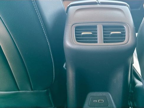 Used 2025 Buick Envision Sport Touring AWD/4WD image 23