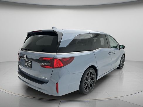 Used 2025 Honda Odyssey Sport-L image 5