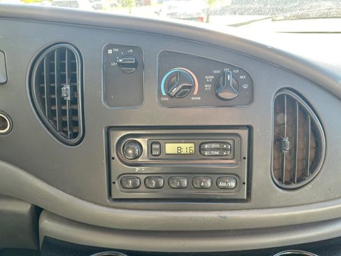 Used 2008 Ford E-150 and Econoline 150 RWD image 17