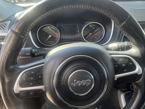 Used 2019 Jeep Compass Latitude w/ Cold Weather Group image 15