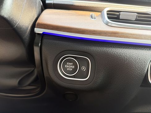 Certified 2023 Mercedes-Benz GLS 580 4MATIC image 19