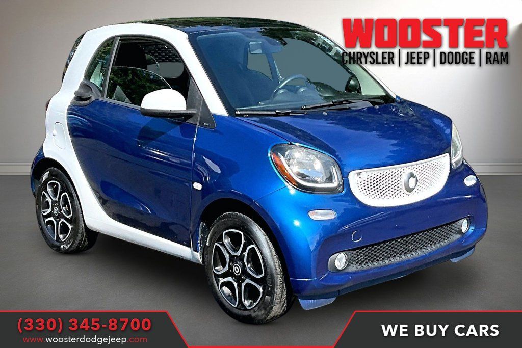 Used 2016 smart fortwo Prime RWD image 1