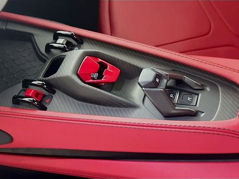 Used 2024 Lamborghini Revuelto image 17