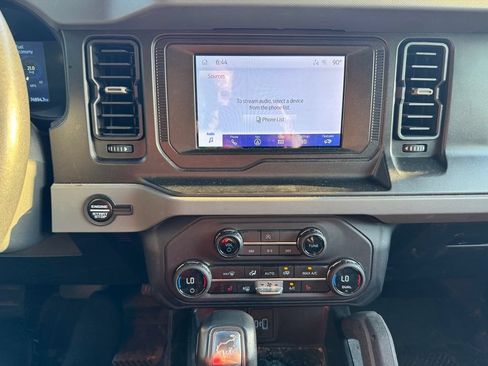 Used 2023 Ford Bronco Big Bend AWD/4WD image 17