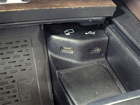 Used 2020 Mercedes-Benz GLE 350 w/ 3rd Row Seat Package image 16