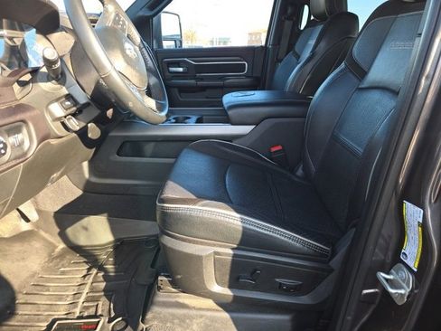 Used 2024 RAM 3500 Laramie w/ Night Edition image 12