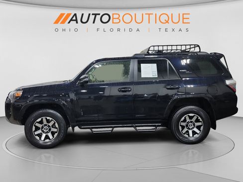 Used 2024 Toyota 4Runner TRD Off-Road Premium w/ Off Road Premium Plus Package AWD/4WD image 2