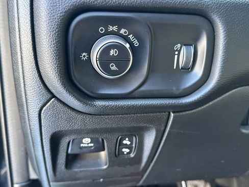 Certified 2022 RAM 1500 Big Horn image 28