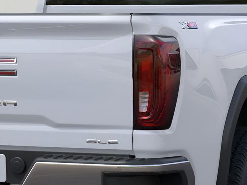 New 2026 GMC Sierra 2500 SLE image 21