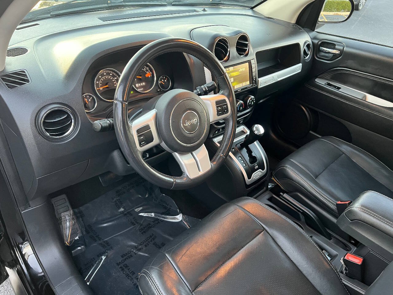 Used 2017 Jeep Compass High Altitude AWD/4WD image 19