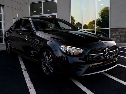 Used 2021 Mercedes-Benz E 350 Sedan image 5