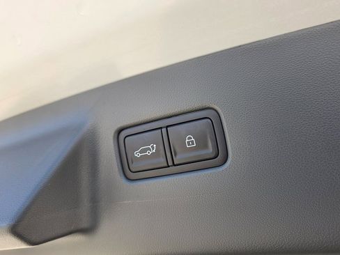 New 2026 Hyundai Santa Fe SE image 8