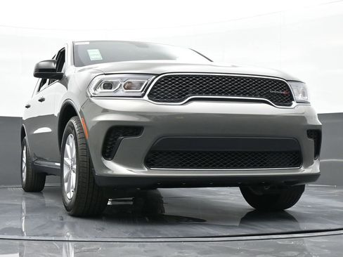 Used 2024 Dodge Durango SXT w/ 3rd Row Seating Group image 62