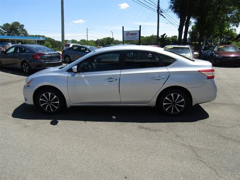 Used 2015 Nissan Sentra S FWD image 4