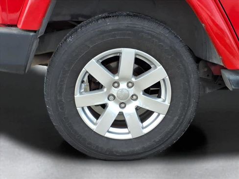 Used 2015 Jeep Wrangler Unlimited Sahara w/ Connectivity Group image 6