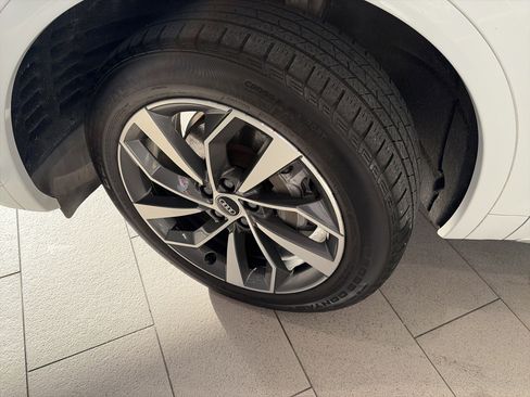 Used 2021 Audi Q5 Premium Plus image 8