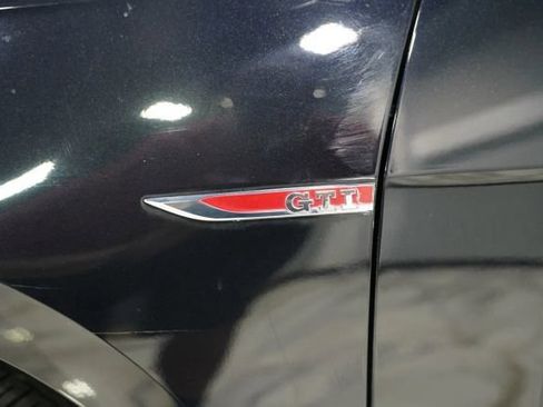 Used 2018 Volkswagen GTI Autobahn FWD image 5