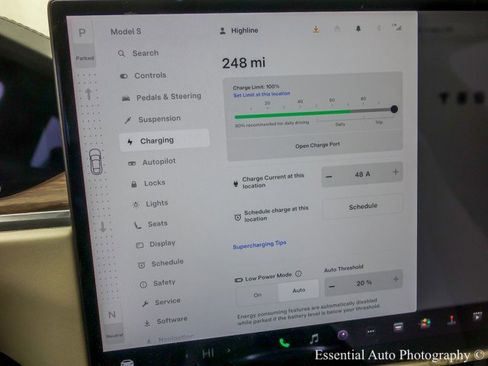 Used 2022 Tesla Model S image 28