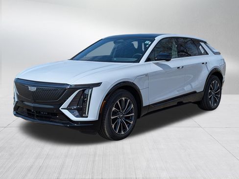 Used 2026 Cadillac Lyriq Sport w/ LPO, Floor Liner Package AWD/4WD image 3