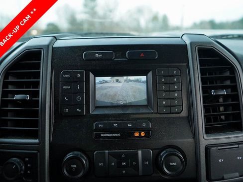 Used 2020 Ford F250 XL w/ Power Equipment Group image 9