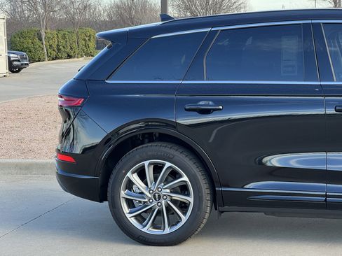 New 2025 Lincoln Corsair Grand Touring image 11