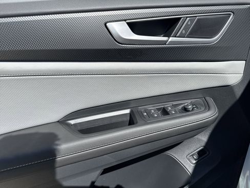 New 2026 Volkswagen Atlas Cross Sport SEL image 23