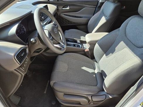 Used 2019 Hyundai Santa Fe SE image 6