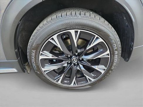 Used 2024 MAZDA CX-90 Plug-In Hybrid w/ Premium Plus AWD/4WD image 11