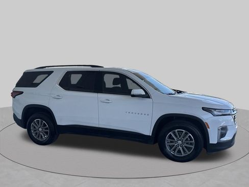 Used 2023 Chevrolet Traverse LT FWD image 13