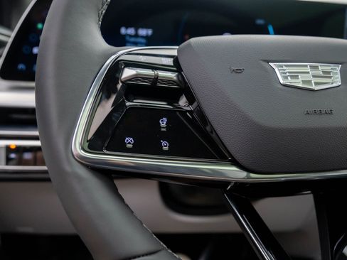 New 2026 Cadillac Lyriq Luxury image 25