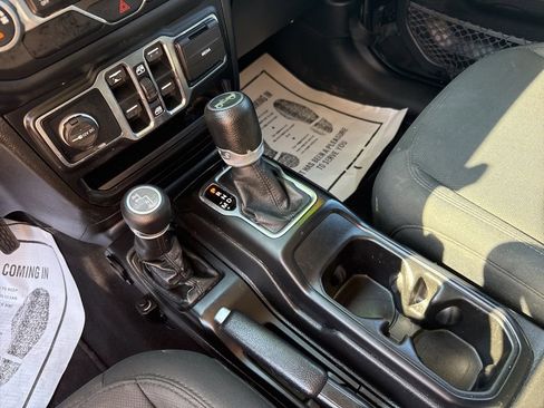 Used 2019 Jeep Wrangler Unlimited Sport S image 22