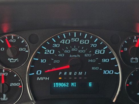 Used 2020 Chevrolet Express 2500 w/ Driver Convenience Package RWD image 21