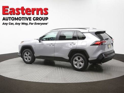 Used 2024 Toyota RAV4 XLE AWD/4WD image 60