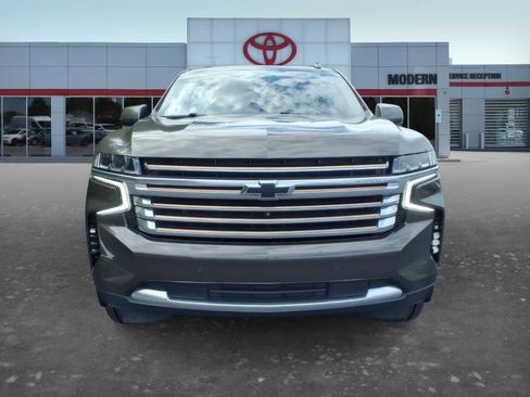 Used 2021 Chevrolet Tahoe High Country w/ Premium Package AWD/4WD image 10