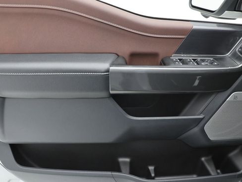 Used 2023 Ford F150 Lariat image 21