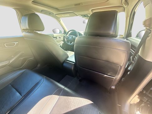 Certified 2024 Honda Civic EX-L image 28