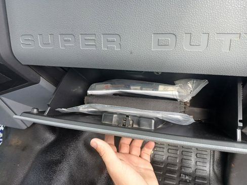 Used 2011 Ford F250 XL image 27