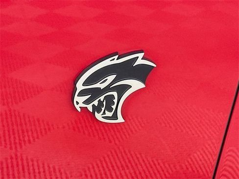Used 2016 Dodge Challenger SRT Hellcat image 28