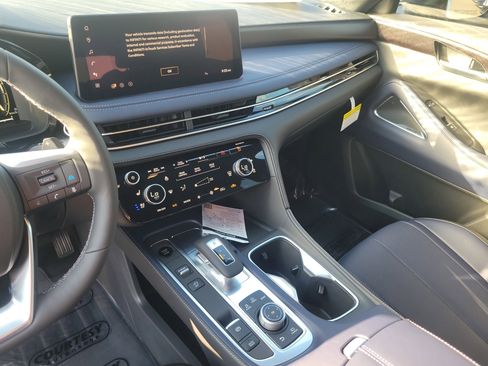 New 2026 INFINITI QX60 Sport w/ Dark Cargo Package image 21