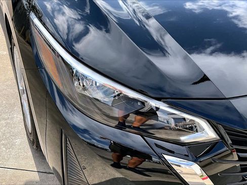 Certified 2024 Nissan Sentra S image 26