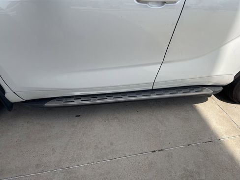 Used 2021 Toyota Highlander XLE FWD image 5